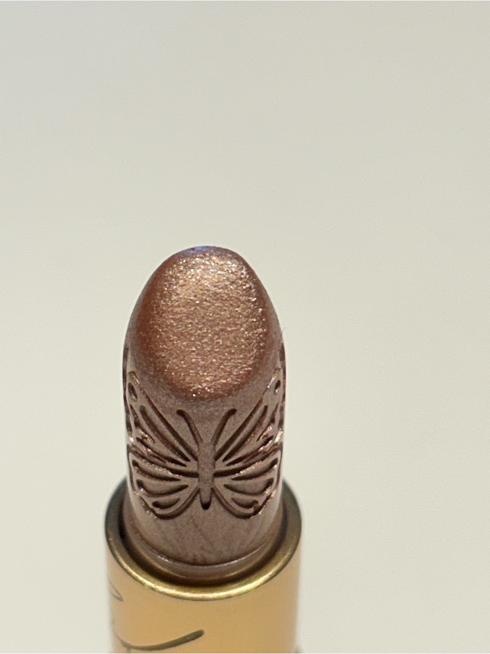 MAC Limited Edition Lipstick Rare Discontinued Shade All I Want - Picture 3 of 5